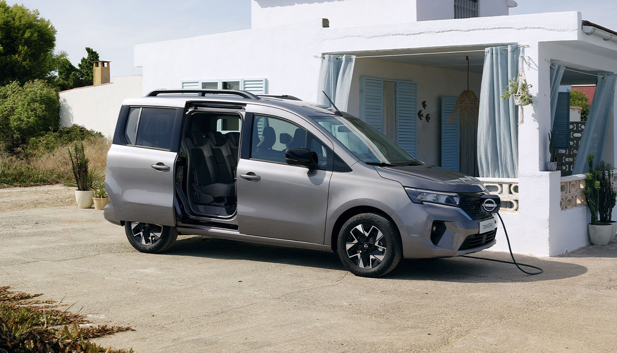 Nissan Townstar Combi EV en chargement